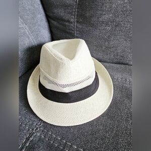Stylish White Fedora Hat with Black Band Size Small